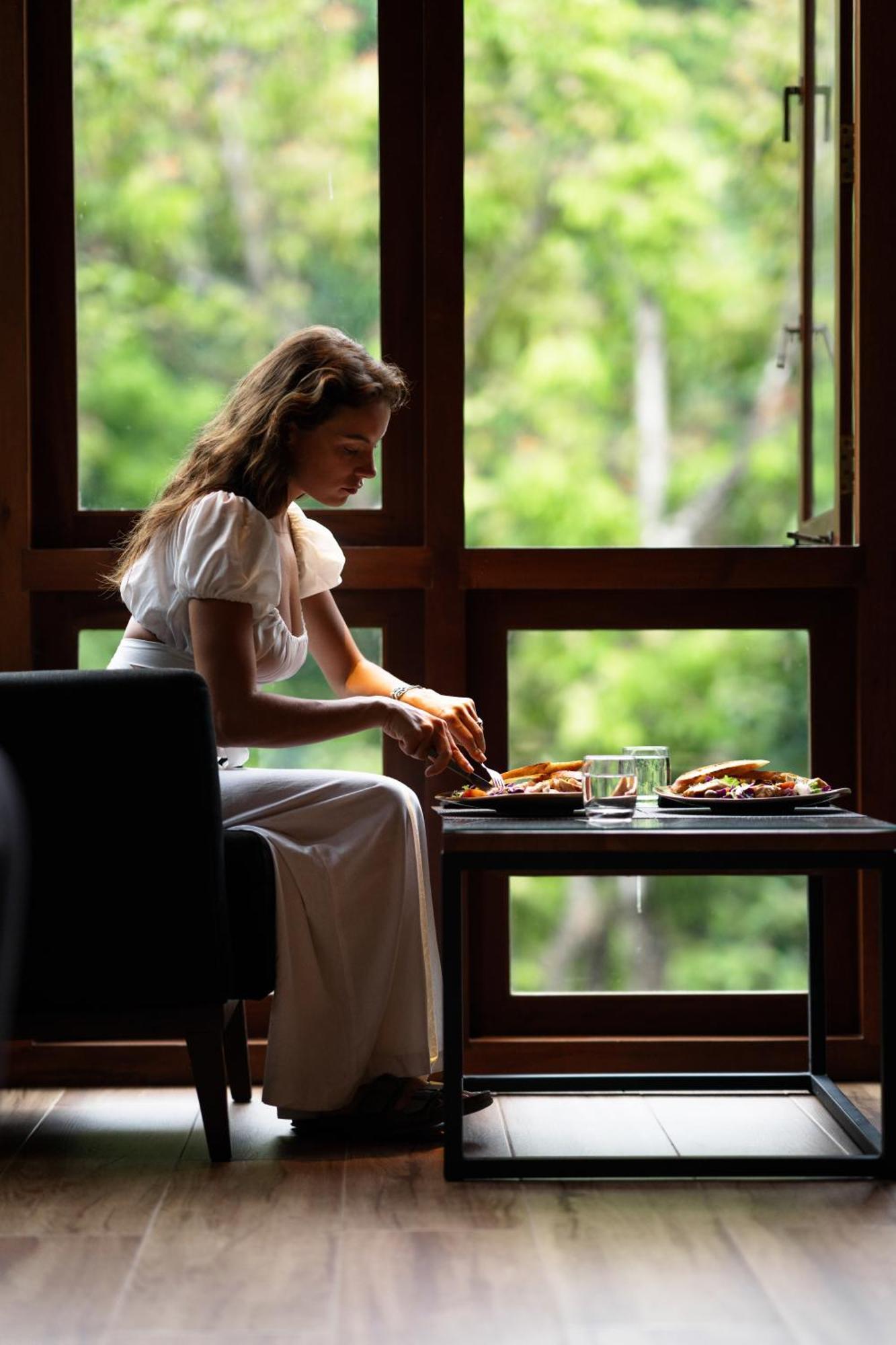 Moksha At Kitulgala - Rainforest Boutique Hotel Luaran gambar